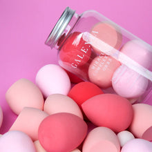 Load image into Gallery viewer, Miracle Complexion Orbs- 7 Piece Beauty Blender set